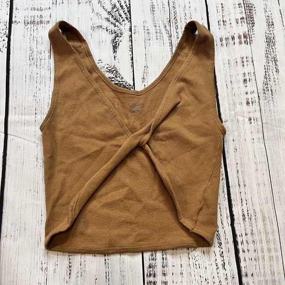 Urban Outfitters Tops - Out From Under Urban Outfitters Women's XL Brown Ribbed Knit Cropped Tank Top